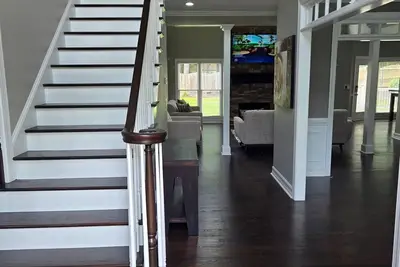 Image de Near LakePoint! Spacious 3-Story Retreat