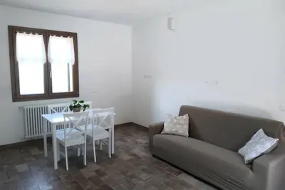 Image de Appartement \"Camera 2\" avec vue sur les montagnes, terrasse privée et Wi-Fi