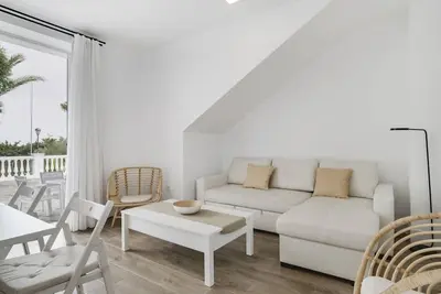 Image de Appartement \"Suite 4 In Natural Park\" avec piscine partagée, Wi-Fi et climatisation