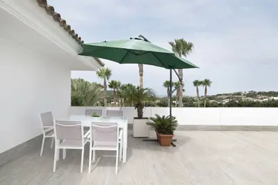 Image de Appartement \"Suite 6 In Natural Park\" avec piscine partagée, Wi-Fi et climatisation