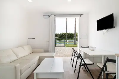 Image de Appartement « Suite 5 dans le parc naturel » avec piscine commune, Wi-Fi et climatisation