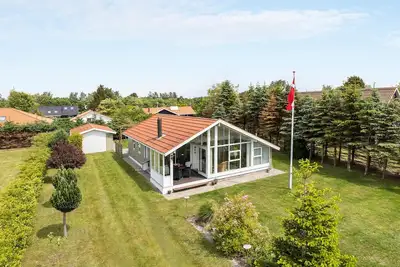 Image de Superbe maison Ă Tarm avec sauna