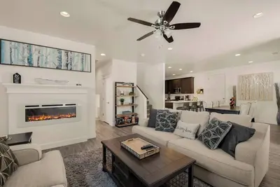 Image de Outdoor Entertainment, Hot Tub, Modern, Quiet