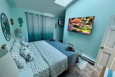 Image de King Size Bed _ Tennis Courts view condo at Nautical Mile Resort