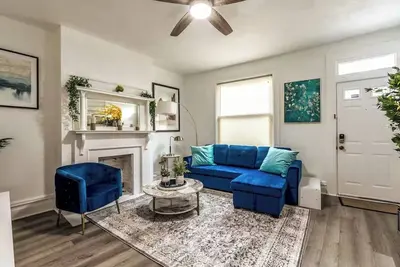 Image de Near Upmc, Cmu, Pitt & Walnut + Free Parking