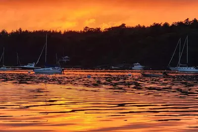 Image de New for 2026. Very private setting only 1/3 mile from beach!