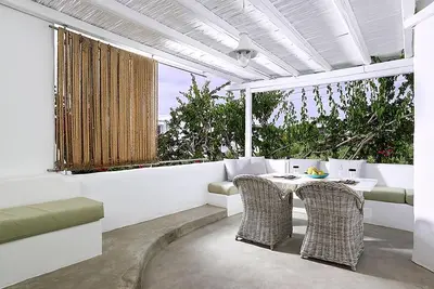 Image de Endearing Milos Suite | Cycladic Light Suite | Private Furnished Balcony |.