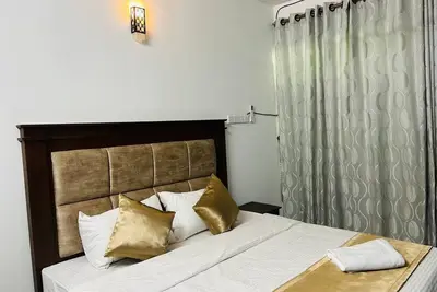 Charming 3-bedroom house with Ac, WiFi in vibrant Wellawatte Colombo 06