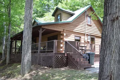 Image de 3-bedroom cabin at Norris Lake, Sleeps 8 WiFi Lake access Covered boatslip