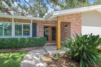 Image de Spacious 4 Br Dunedin pool home - minutes from Caladesi Island & Pinellas Trail