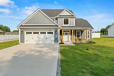 Image de Stylish 4br w/ Huge Yard in Greer