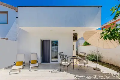 Image de Appartement d'une chambre avec la terrasse Vir (A-24652-a)