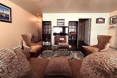 Image de Cozy apartment nestled in the hills of Kettle Falls overlooking Lake Roosevelt.