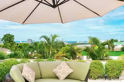 Image de Sunset View Pool Villa 7br/Sauna/Billiard/Dart Game/Bbq