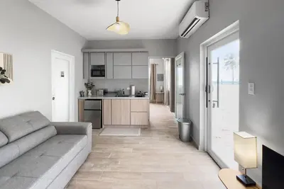 Image de Casa La Cueva Apt 2 | Boho Oceantfront House