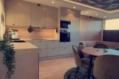 Image de Charming 3-bedroom apartment with sauna, balcony, WiFi and free coffe