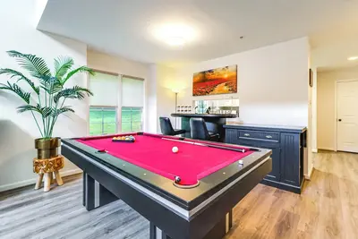 Image de Elevator In-Unit: 3-Story Condo Only 14 Mi to Dc!