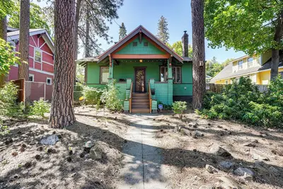 Image de 2 Mi to Downtown Spokane: Nurse-Ready Rental