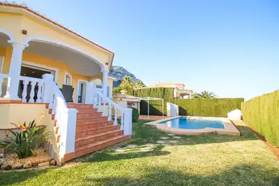 Image de Villa spectaculaire avec piscine privée et vue sur la mer à Denia