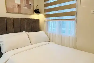 Image de Confortable et élégant combiné - Unité incroyable juste à côté du pâté de maisons