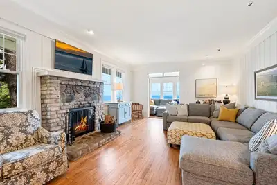 Image de Cozy Bayside Cabin | Lake + Sauna Access in Egg Harbor