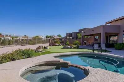 Image de Red Mountain Golf Course Home with Pool/spa heater