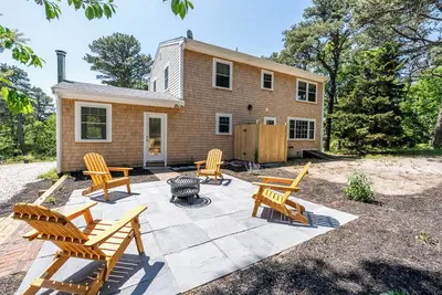 Charming Garrison Colonial Home in Wellfleet