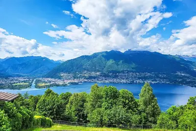 Image de Bel appartement pour 2 personnes avec patio, animaux admis, vue panoramique et parking