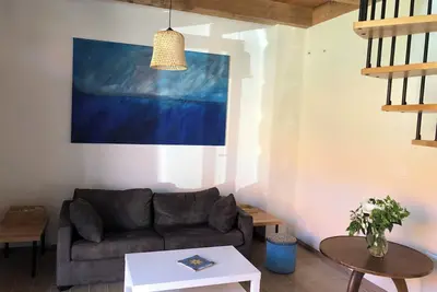 Image de Maison de charme entre terre et mer dans un écrin de verdure