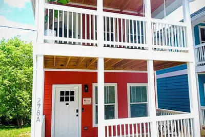 Image de Welcome to Orange On Main a brand new 3-bed 3 bath house in Dandridge Tn