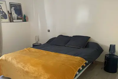 Image de appartement 2 chambres  rez de chaussée de villa dans un quartier résidentiel