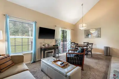 Image de Warm Welcome Getaway - Resort Stay for 6