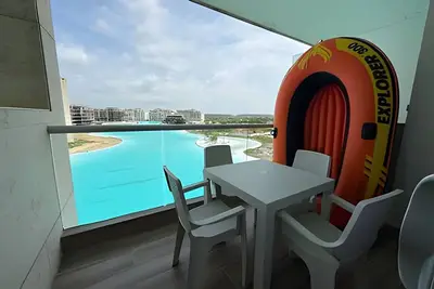 Image de Vista a Laguna de Kristal + Bote inflable