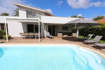 Image de La Contemporaine Leon-Moliets