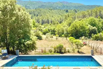 Image de Villa de charme piscine vue panoramique Sainte-Victoire proche lac et Aix centre