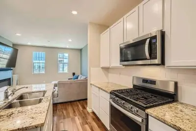 Image de New Build 3 Bdr Erie Townhome