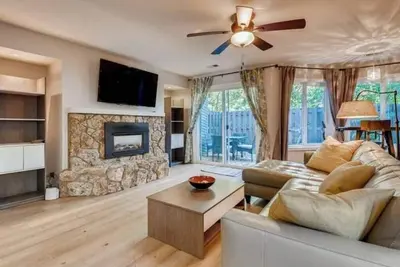 Image de Charming Private 2bdr Near All Things Downtown