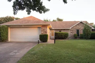 Image de Marigold Manor Frisco in Downtown Frisco