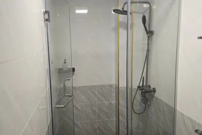 Image de 2 Bedroom Luxury Lush Living; Reliable WiFi, security, spacious rooms and Gym