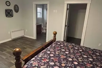 Image de 2 bedroom nestled in the woods