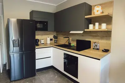 Image de 1br Apt • Sofa Bed • Sleeps 4 • Free Parking