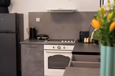 Image de Charming 1-bedroom central apartment with WiFi, Ac in relaxing Casa Bini