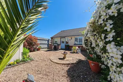 Image de Step Free Bungalow With Wide Doorway By The Beach
