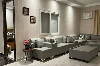 Image de Nature Meets Comfort – 3bhk Farmhouse with Fresh Pool & Garden Stay.