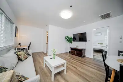 Image de Cozy 2br/2ba Guest House in Alhambra w/ Ac, WiFi, Peaceful Stay