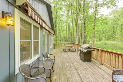 Image de Wooded Country Home w/ Spacious Deck in Farwell!