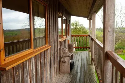 Image de Owl's Roost Eco Lodge Apartment, Lampeter