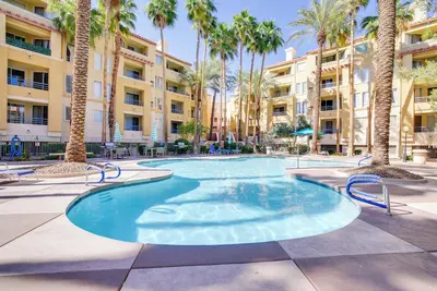 Image de Walk to Las Vegas Strip: Modern Condo w/ Patio!