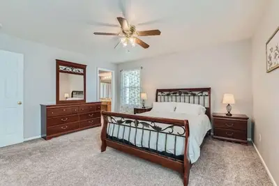 Image de Stunning 4 Bdr Fully Furnished Home in Broomfield