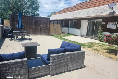 Image de Spacious 3-bedroom apartment in a quiet neighborhood with WiFi